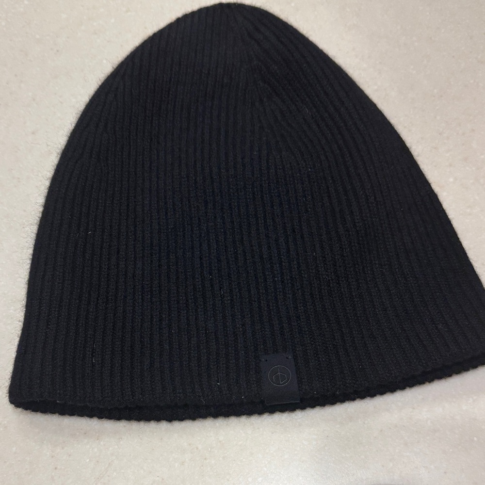 Rag & Bone Tan and Black Ribbed Beanie